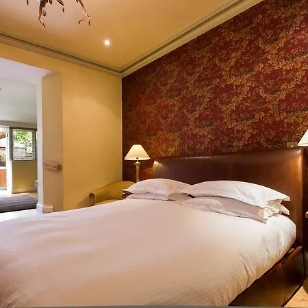 Πανσιόν Moss Grove Organic 5*