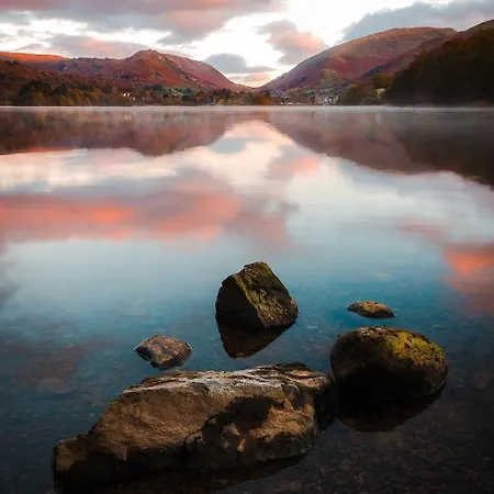 Moss Grove Organic 5* Grasmere