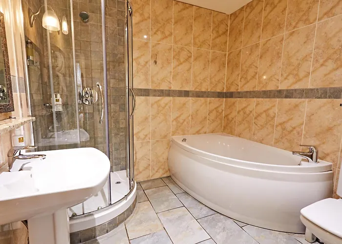 Moss Grove Organic 5*